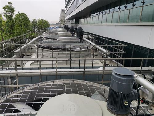 閉式冷卻塔與開式冷卻塔的區別對比,閉式冷卻塔與開式冷卻塔的區別